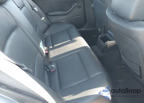 2004 BMW 325Xi из США, поврежденный, VIN WBAEU33434PM59530